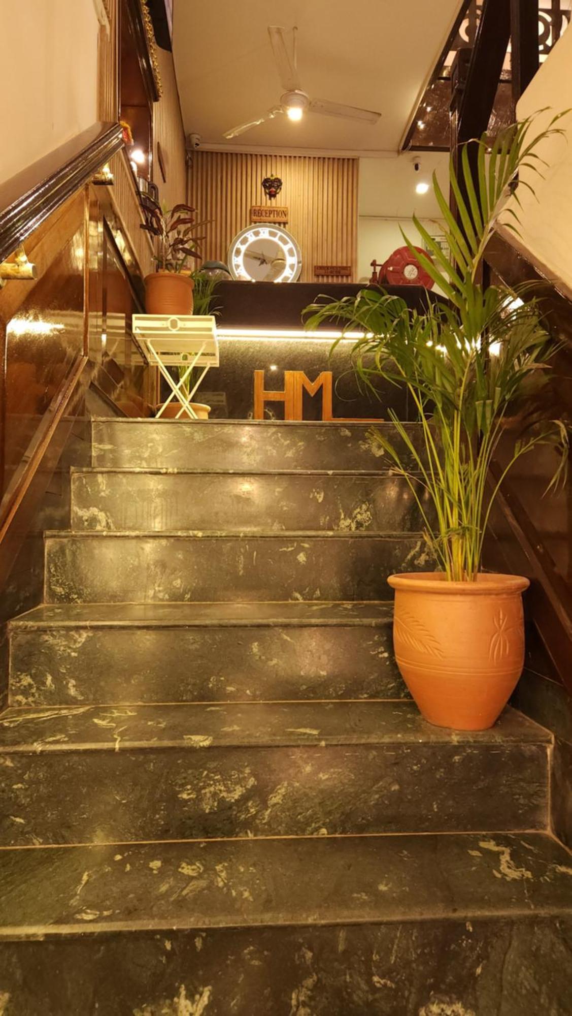 Hotel Vrs Inns Chandīgarh Zewnętrze zdjęcie